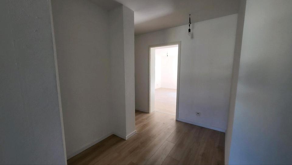 Thumbnail-Hochwertig renovierte 4,5 Zimmer Wohnung