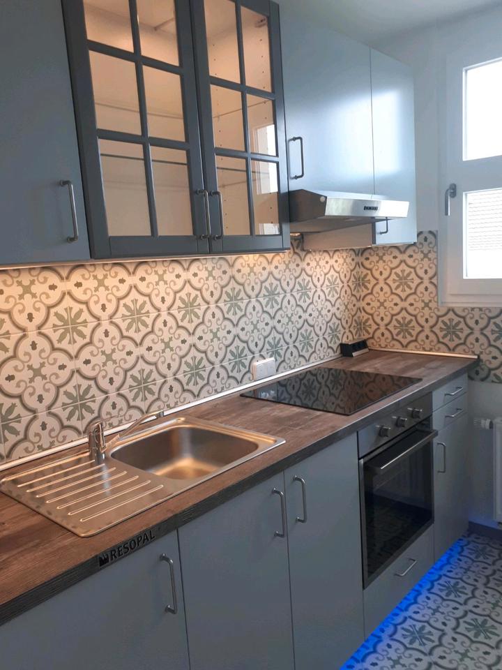 Thumbnail-2 Zimmer Wohnung mit Einbauküche & Balkon in Solingen