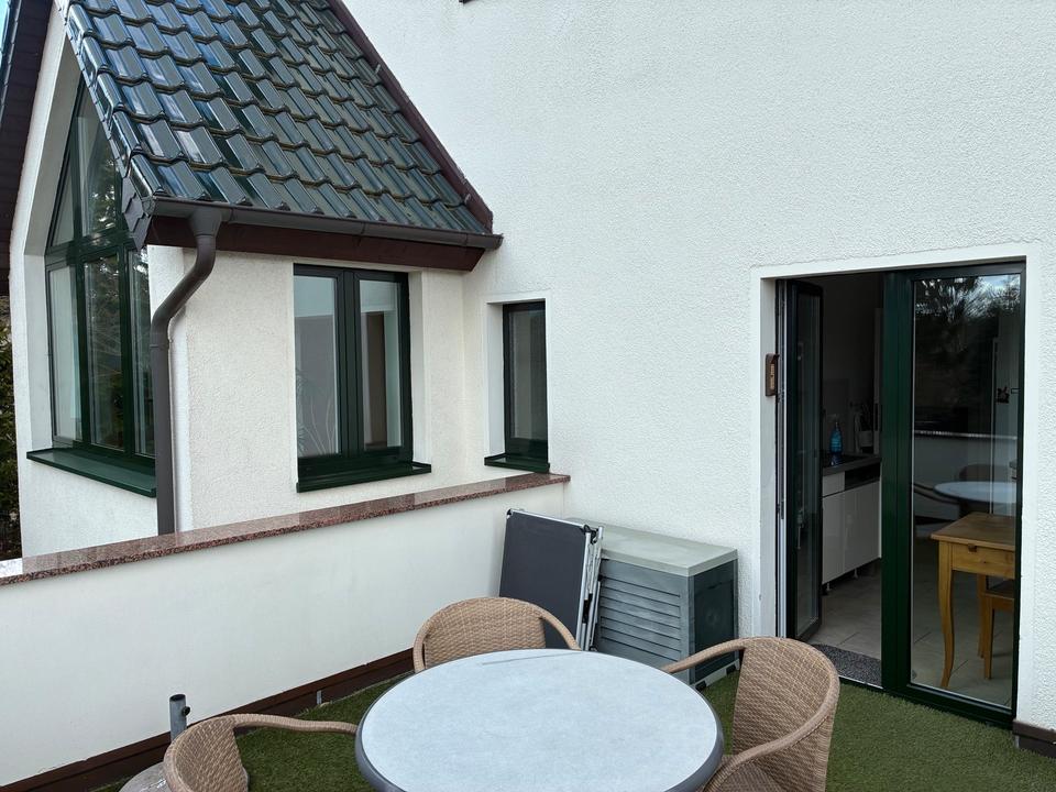 Thumbnail-3 Zimmer Terrasse Teilmöbliert Zehlendorf an Einzelperson