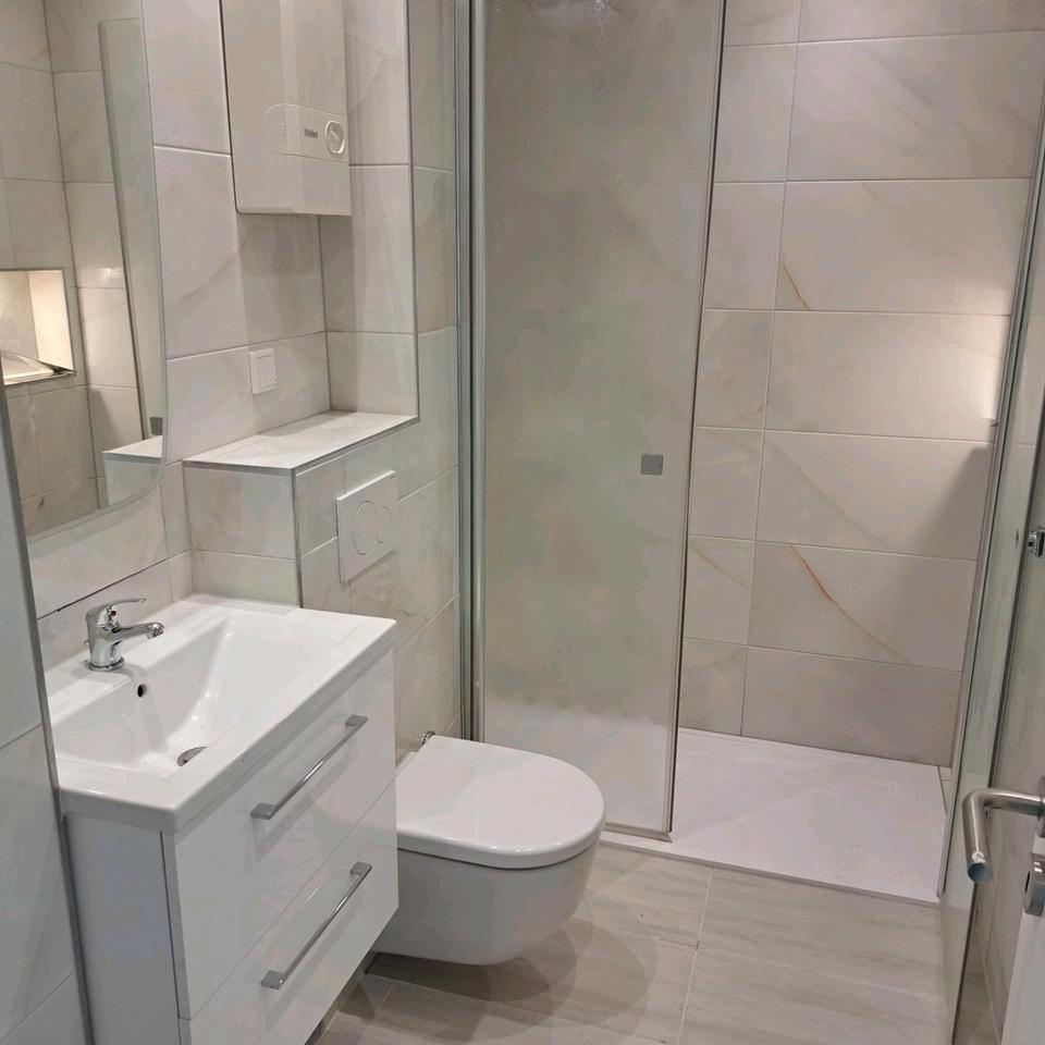 Thumbnail-Vollmöblierte 2 Zi. Wohnung mit Balkon