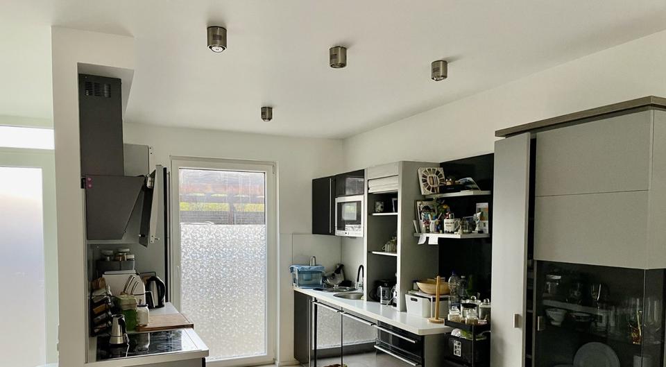 Thumbnail-Helles, teilmöbliertes Reihenhaus mit 4,5 Zimmern, Einbauküche un