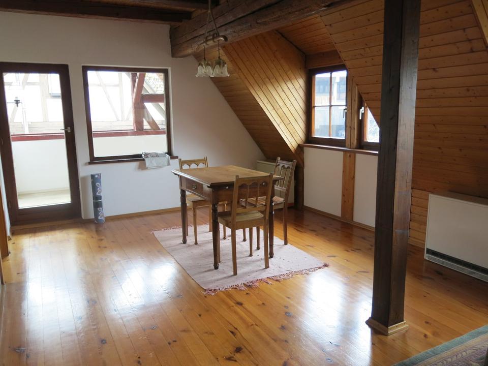 Thumbnail-Sonnige DG-Wohnung mit überdachtem Balkon, ideal für 2 Personen