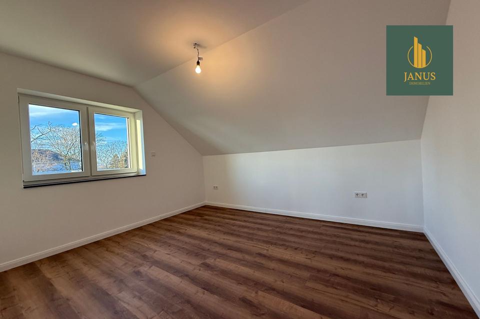 Thumbnail-Erstbezug: Moderne 2-Zimmer-Wohnung mit Balkon, Einbauküche und Stellplatz am Herforder Stiftberg