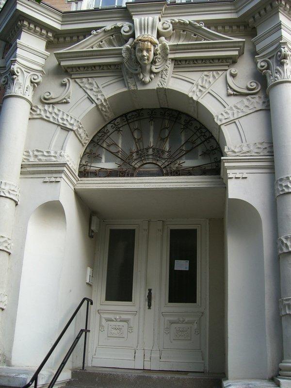 Thumbnail-Geräumige 2 Zimmer-Wohnung mit Stellplatz zu mieten!