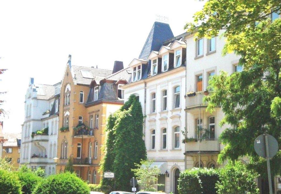 Thumbnail-KS, Vord. Westen, 5 ZKB, ca. 140 qm, I.OG, NM 1.490 €, ab 01.08.