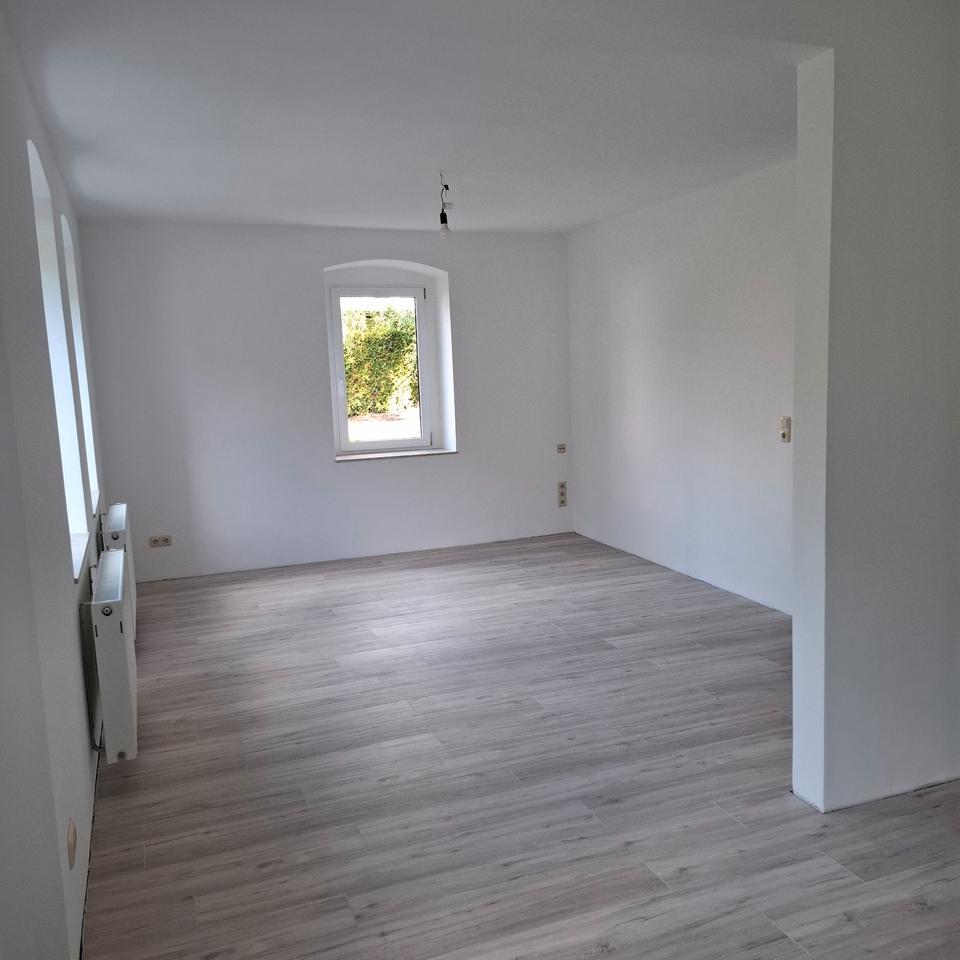 Thumbnail-Vermiete 2-Raum-Wohnung mit Terrasse in Brand-ErbisdorfLangenau