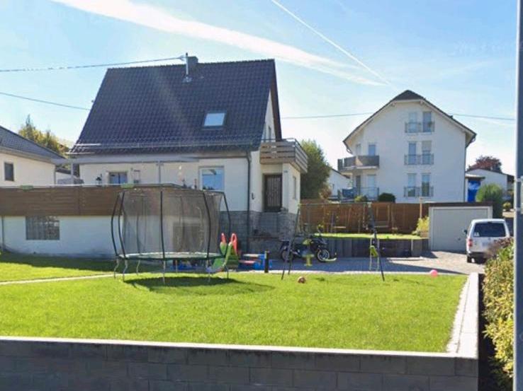 Thumbnail-Einfamilienhaus freistehend, mit großem Außengelände