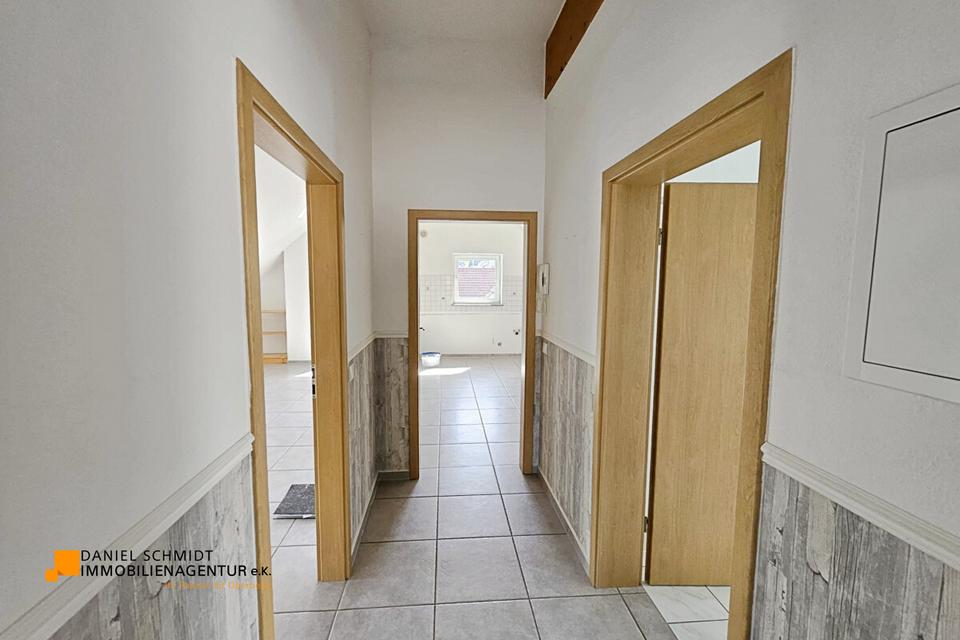 Thumbnail-2-Zimmer-Dachgeschosswohnung mit Balkon in Reichshof-Heidberg