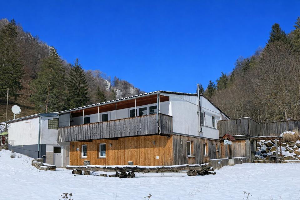 Thumbnail-Vielseitiges Mehrfamilienhaus in einzigartiger Naturlage
