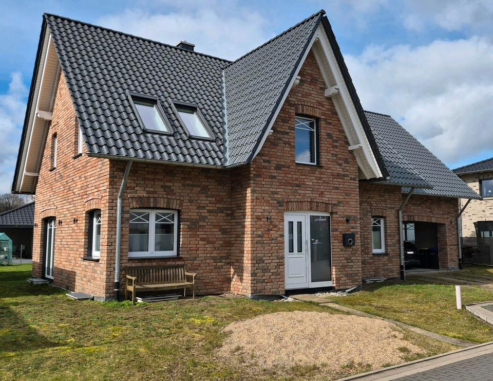 Thumbnail-Einfamilienhaus in Greffen mit optionaler Einliegerwohnung.