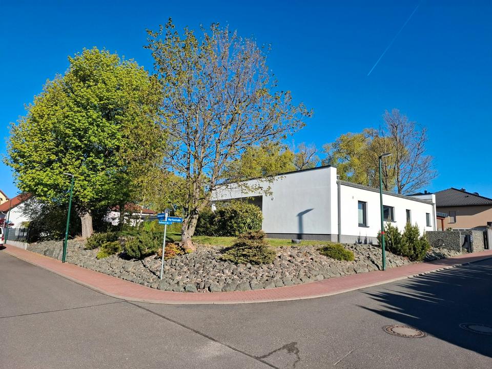 Thumbnail-Barrierefreier Bungalow in Massivbauweise Energie A+
