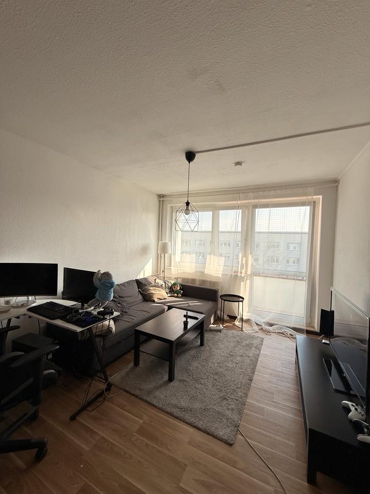 Thumbnail-2-Zimmer-Wohung mit Balkon in Erfurt- ideal für Studenten o. Paar