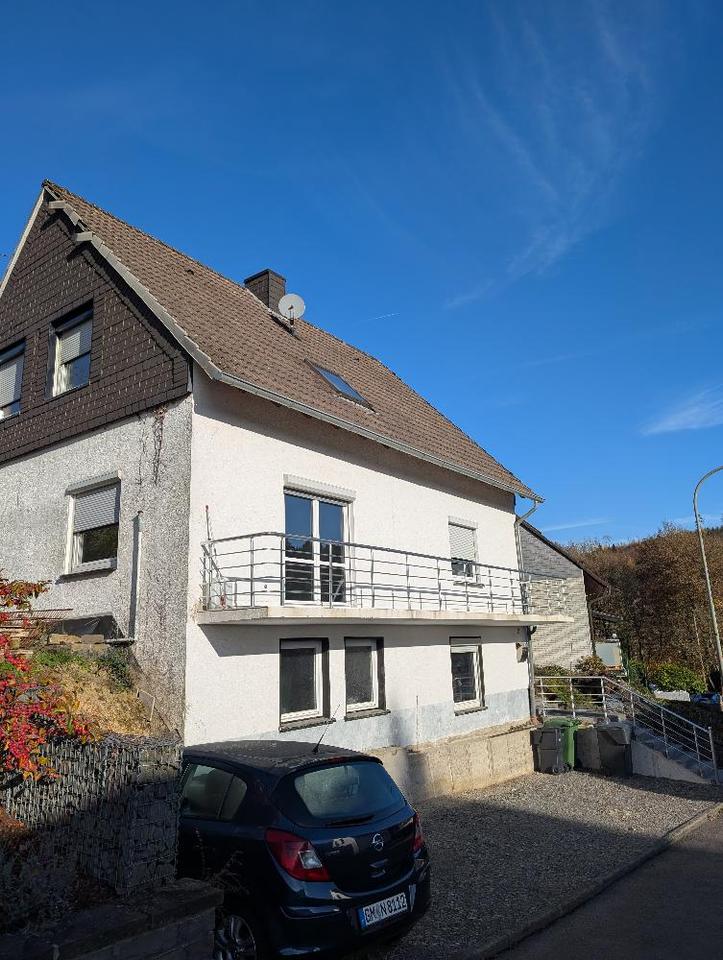 Thumbnail-Schöne 3 - Zimmer Obergeschosswohnung in ruhiger Lage von Gummersbach