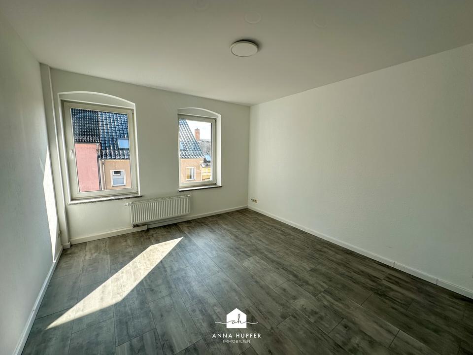 Thumbnail-Diese 3-Raum-Wohnung mit Balkon wird renoviert!