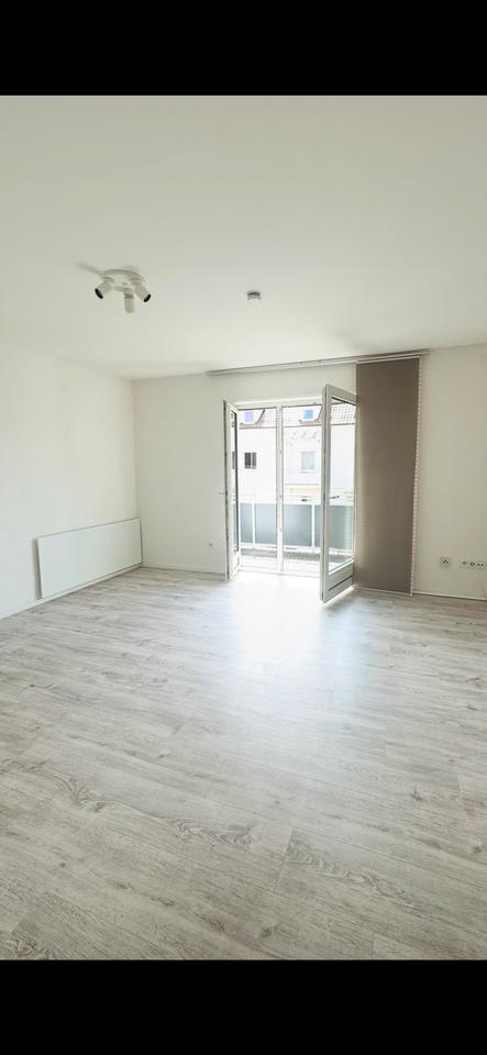 Thumbnail-Mietwohnung moderne Wohnung 2.5 Zimmer vermieten Augsburg Zentrum