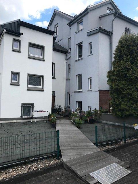 Thumbnail-Frisch renovierte 3 Zimmer Wohnung zu vermieten - ohne Kaution