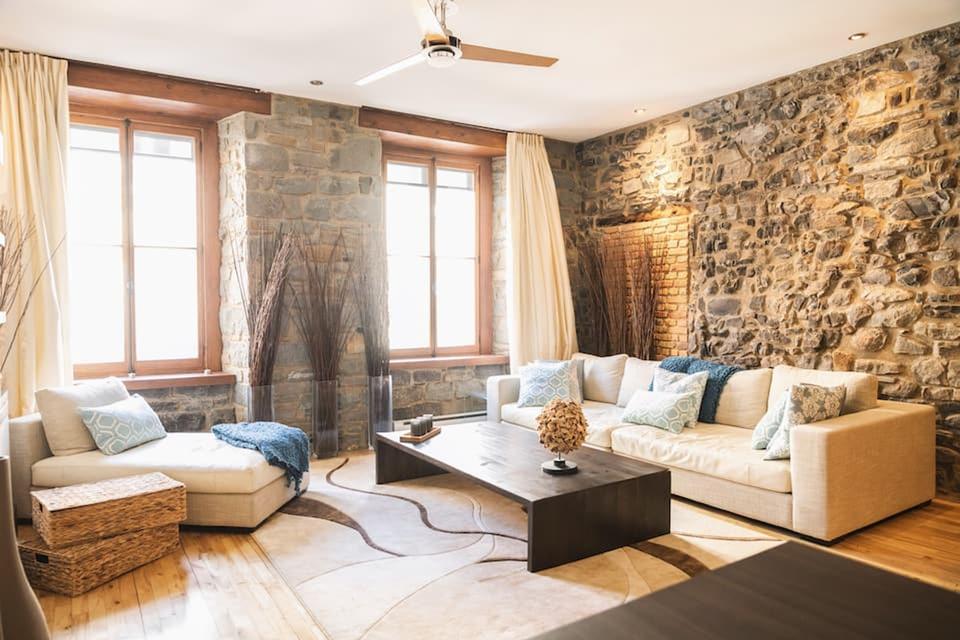 Thumbnail-Modernisierte Wohnung mit zwei Zimmern sowie Balkon und Einbauküche