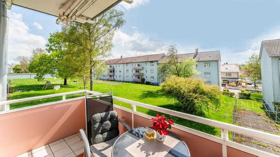 Thumbnail-Charmante 4-Zimmer-Wohnung mit Balkon ins Grüne – ideal für Paare, Familien oder Homeoffice!