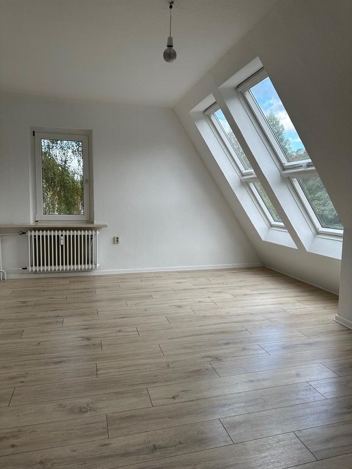 Thumbnail-wunderschöne Drezimmerwohnung über den Dächern Detmolds