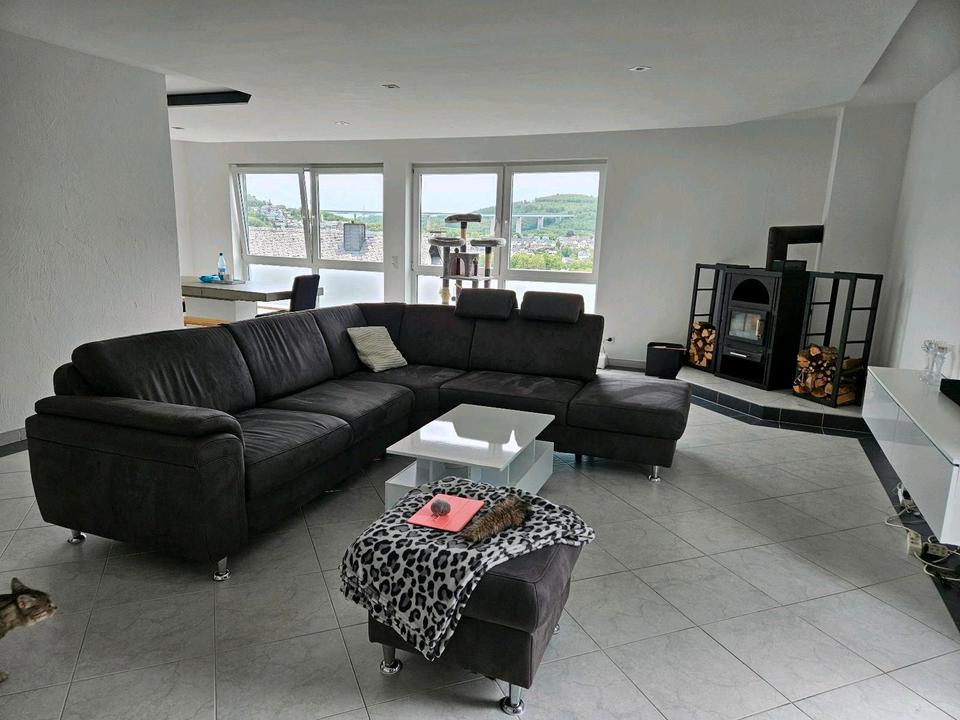 Thumbnail-Schöne 2,5-Zimmer-Wohnung mit traumhafter Aussicht 100 m²
