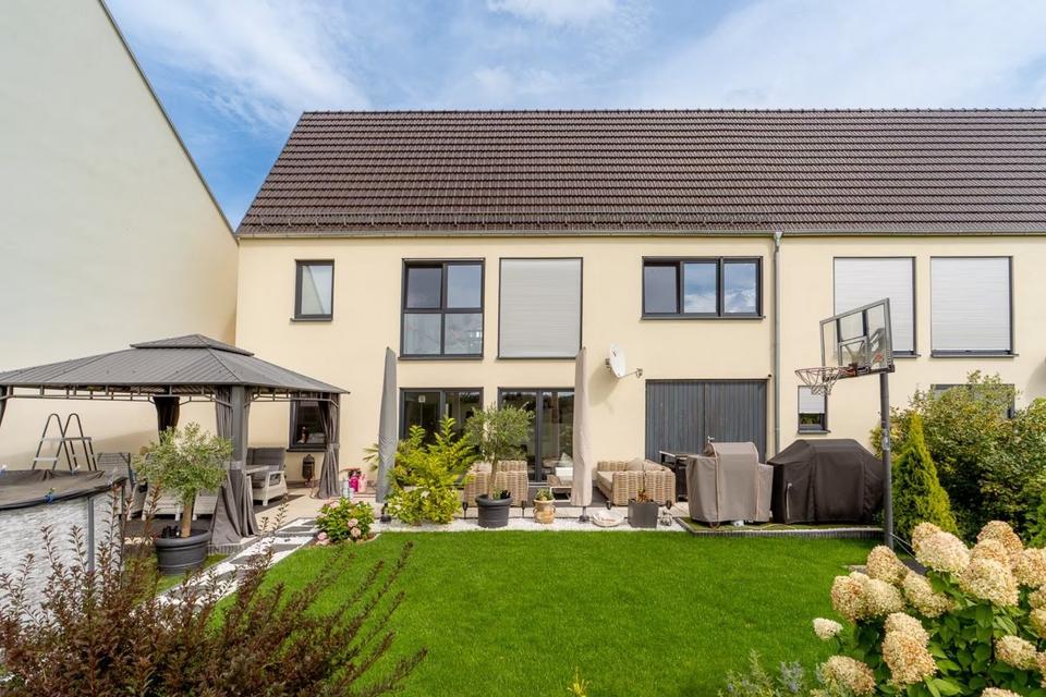 Thumbnail-Stilvolles Stadthaus mit Blick ins Grüne: Wohnen in Bestlage