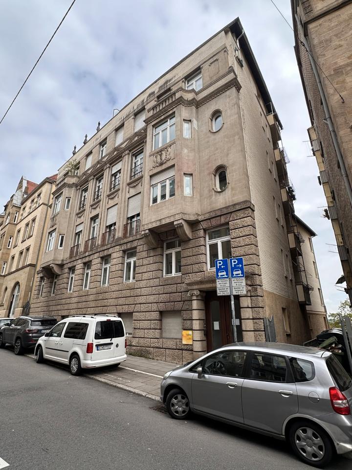 Thumbnail-Komfortable 4-Zimmer-Wohnung mit Aufzug und Balkon in S-West