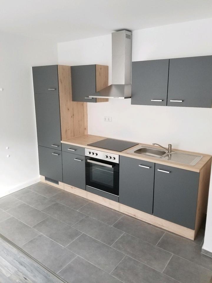 Thumbnail-Große Wohnung in zentraler Lage