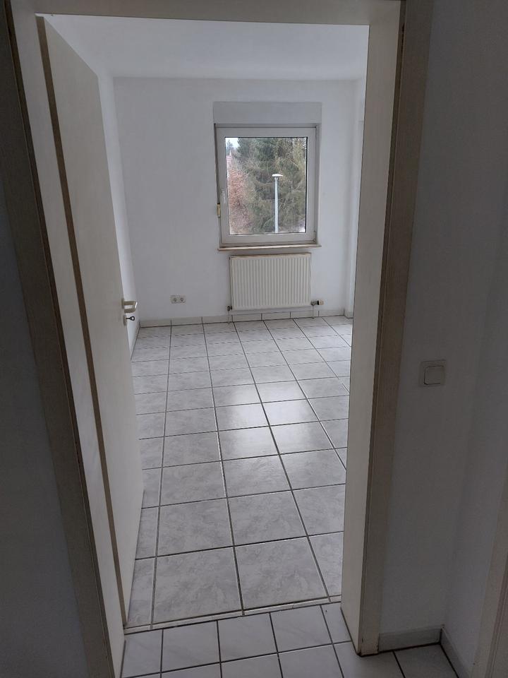 Thumbnail-3 ZKB - ETW in sehr gepflegtem Mehrfamilienhaus in HOMURG-ERBACH