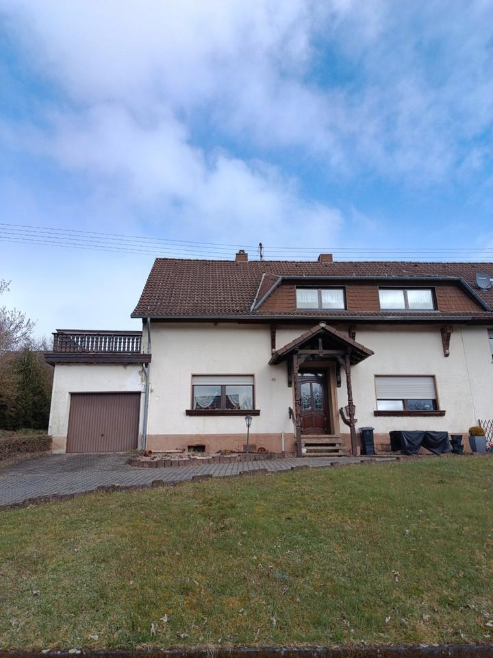 Thumbnail-Gepflegtes Reihenmittelhaus mit 7 Zimmern, 206 m² Wohnfläche