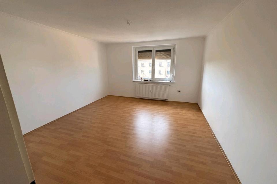 Thumbnail-frisch renovierte 3-Raum-Wohnung inkl. Einbauküche nahe Leipzig