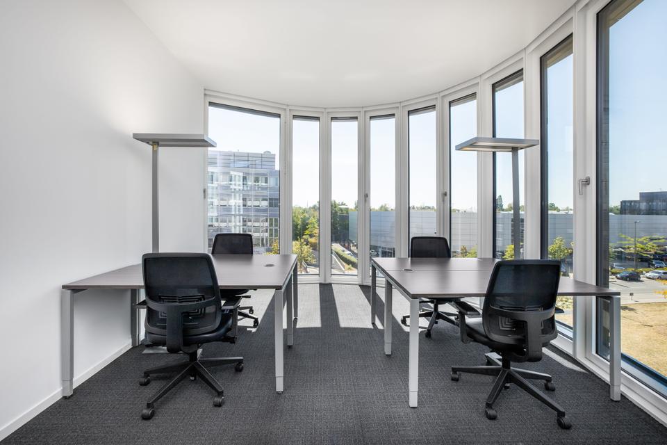 Thumbnail-Privater Büroraum für 5 Person in Regus Airport City