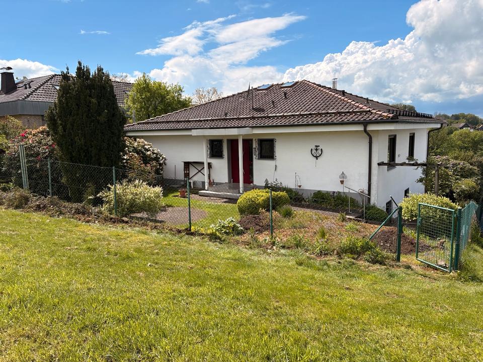 Thumbnail-Großzügige helle Wohnung mit Garten zu vermieten in Wipperfürth