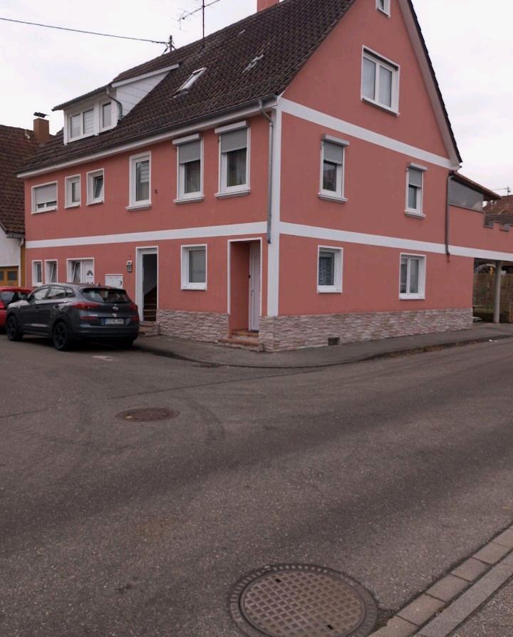 Thumbnail-Haus mit 4 Wohneinheiten Renoviert