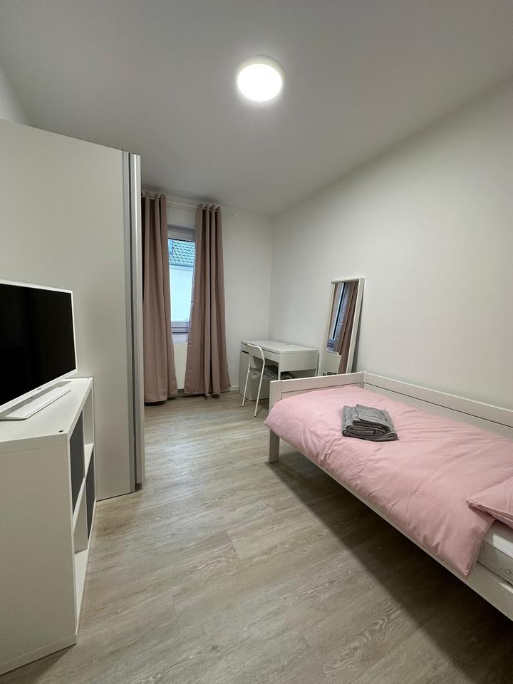 Thumbnail-1 Zimmer in Damen WG Bad Homburg Ober Erlenbach