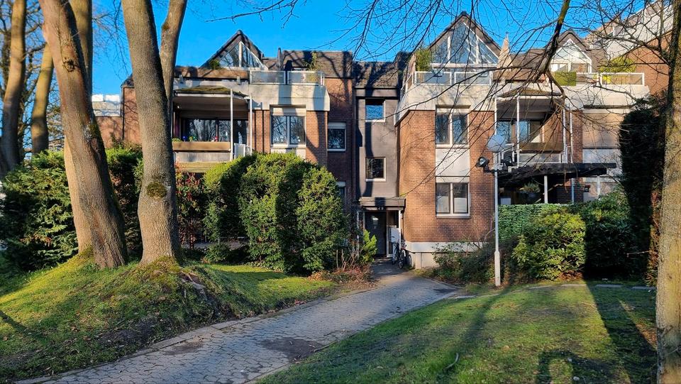 Thumbnail-GEPFLEGTE, SANIERTE 4-ZIMMER-WOHNUNG IN KÖLN-JUNKERSDORF