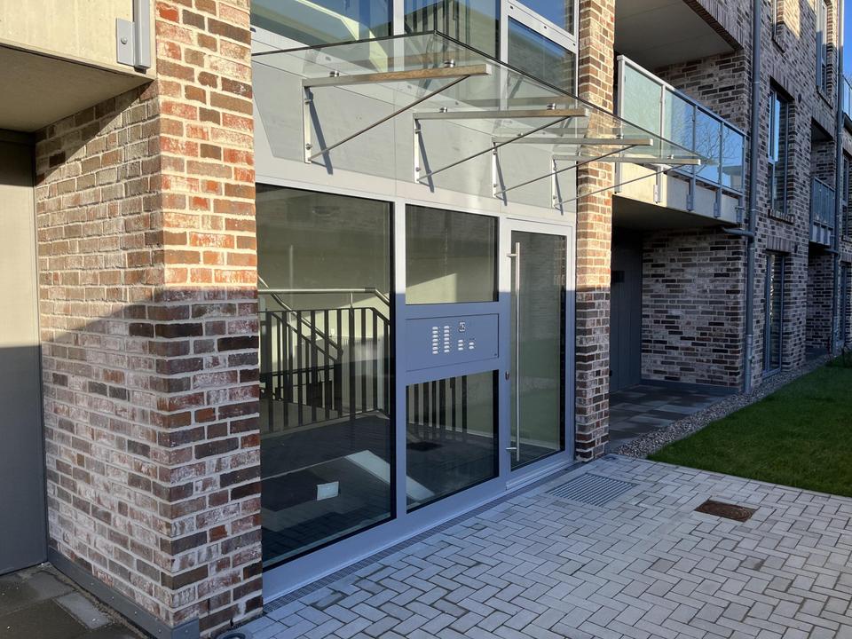 Thumbnail-Erstbezug: Hochwertige Erdgeschoss-Wohnung im Neubaugebiet Schleiterrassen im KfW 55 Standard