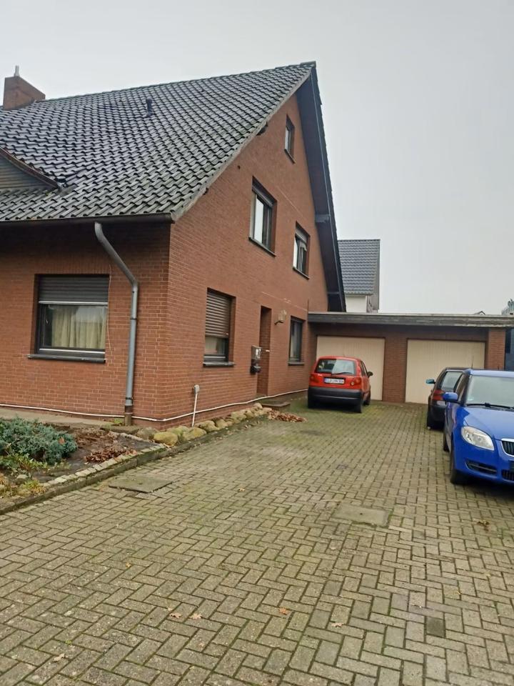 Thumbnail-Großzügiges 2 Familienhaus mit doppelgarage in Zentrumnaher Lage
