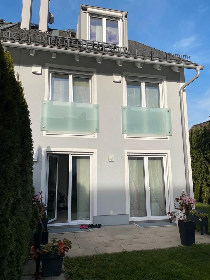 Thumbnail-Doppelhaushälfte in Fürstenfeldbruck zu verkaufen - Privatverkauf