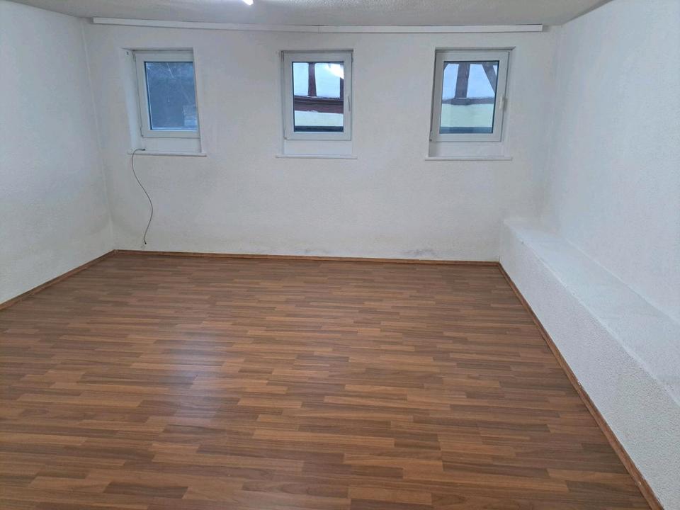 Thumbnail-55 m² Altbau, ruhig & zentral – ideal für Dame mit Kind