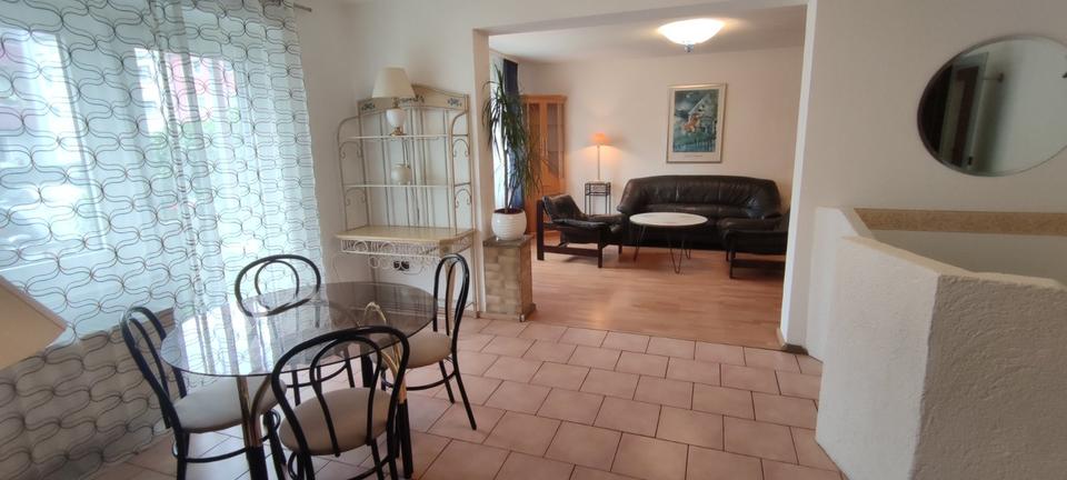 Thumbnail-3,5 Zimmer Wohnung, komplett möbliert, gute Lage& KVB Verbindung