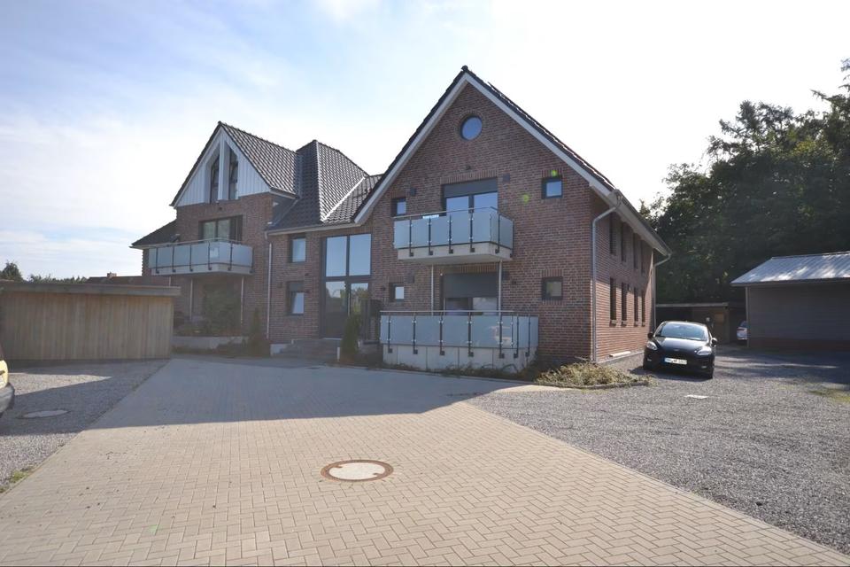 Thumbnail-Neuwertige 3 Zimmer Maisonette-Wohnung mit Balkon in Buxtehude