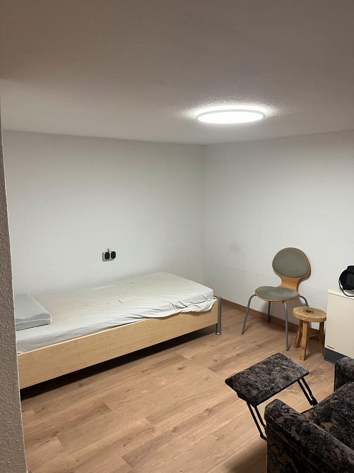 Thumbnail-Vermiete Zimmer für langjährige kurzfristige Nutzung in Miellen