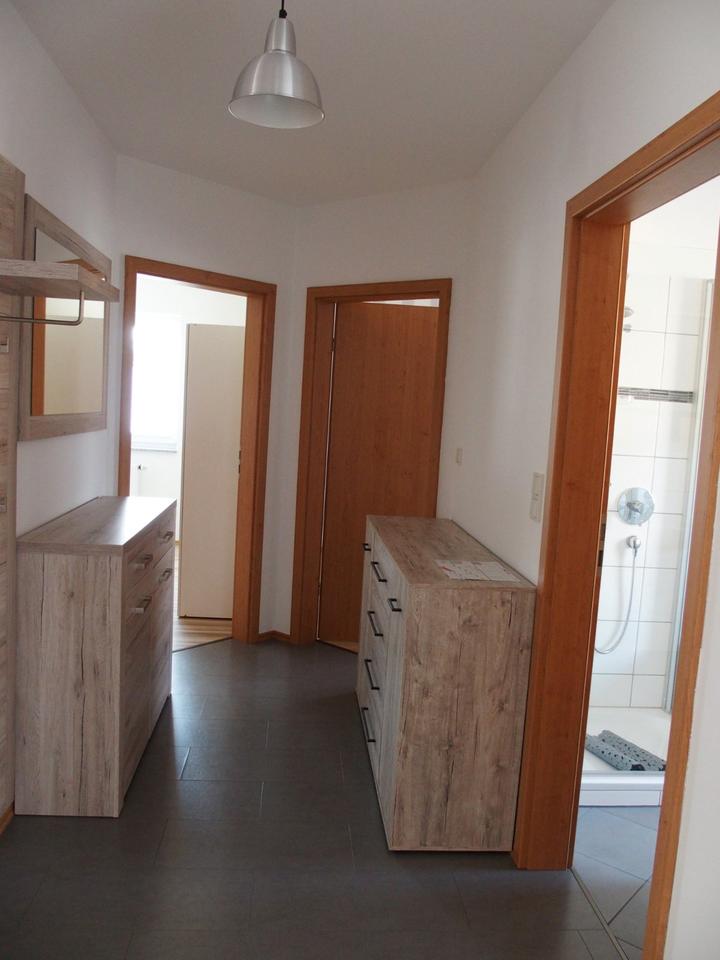 Thumbnail-EG-Wohnung vier Zimmer, Küche, Bad