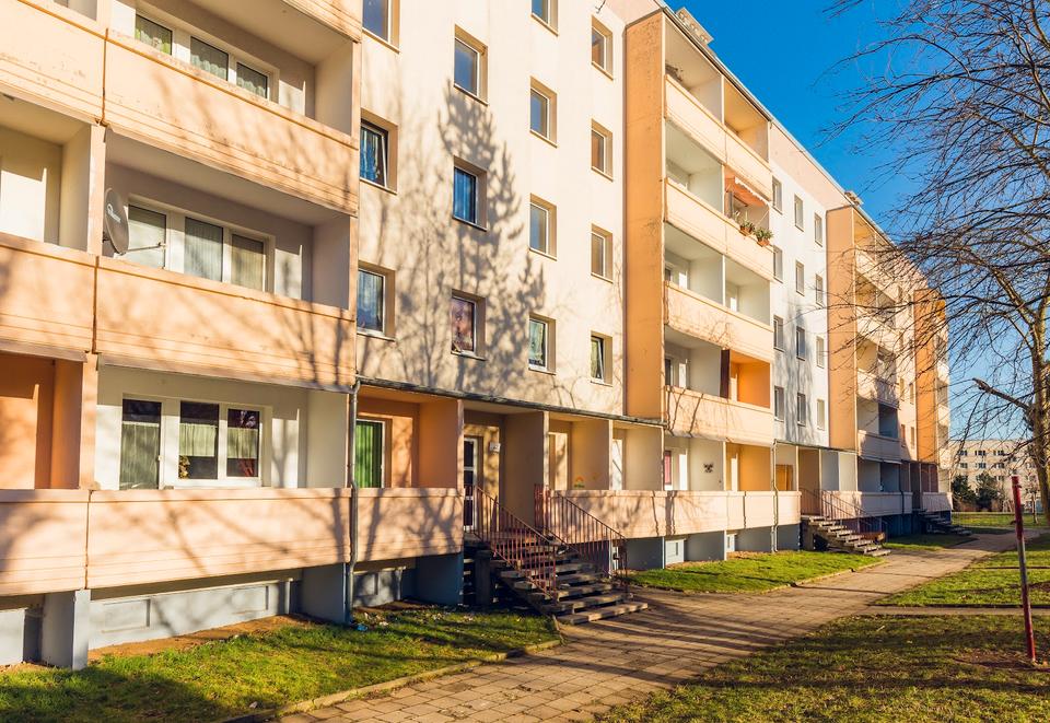 Thumbnail-Lichtdurchflutete Wohnung mit Balkon & praktischer Nähe zu Bildungseinrichtungen. + 2 NKM sparen*