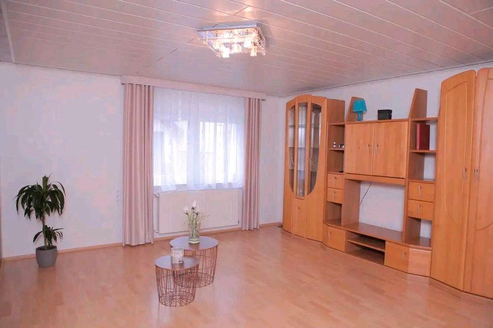 Thumbnail-​ Helle 86m² EG-Wohnung in Solms | 3 Zimmer ab Juni