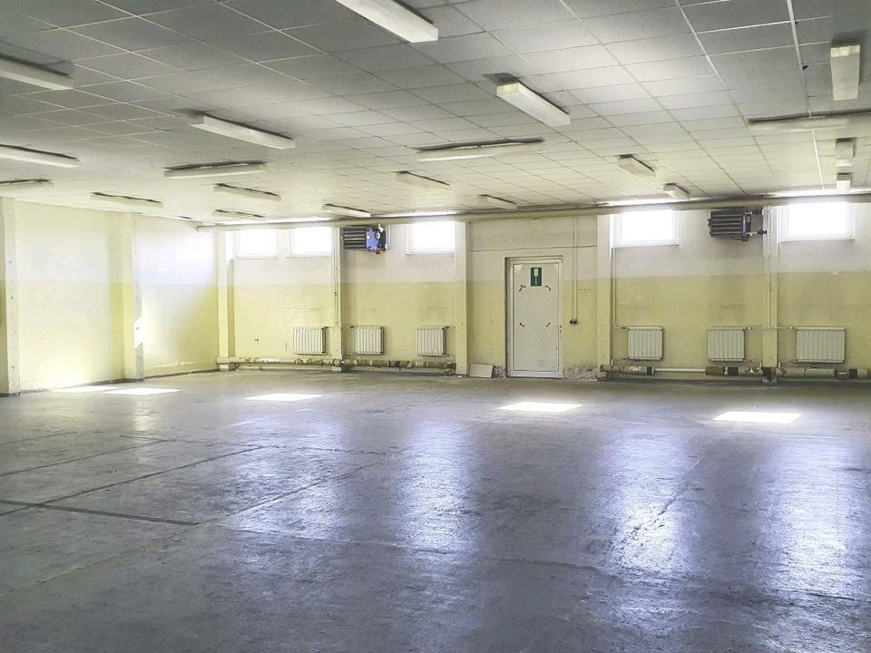 Thumbnail-Halle Werkstatt Lager mit 270m² in Stavenhagen Basepohl