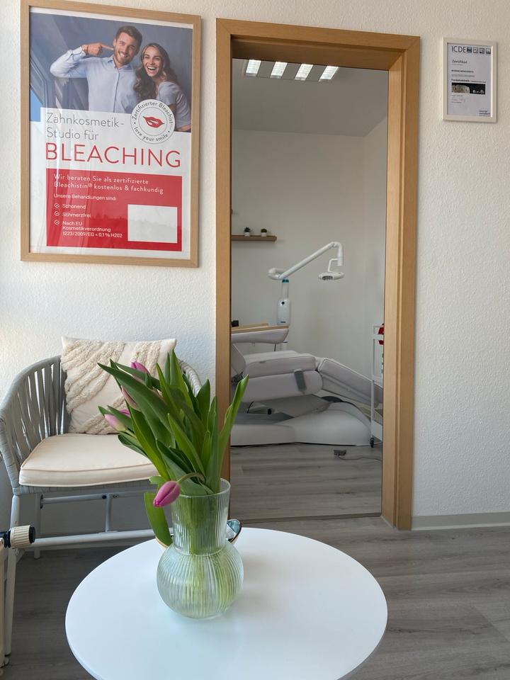 Thumbnail-Kosmetikstudio zum abgeben