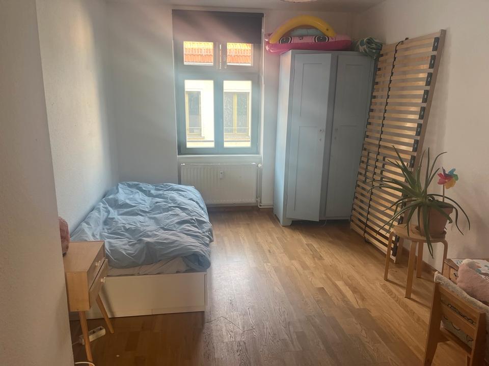 Thumbnail-MIETFREI in WG wohnen und Babysitting übernehmen