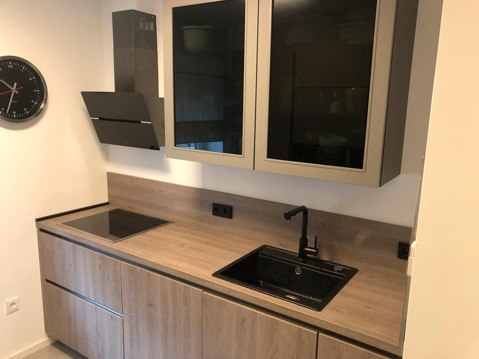 Thumbnail-Provisionsfrei - Möblierte, kernsanierte 2- Zimmer- ETW