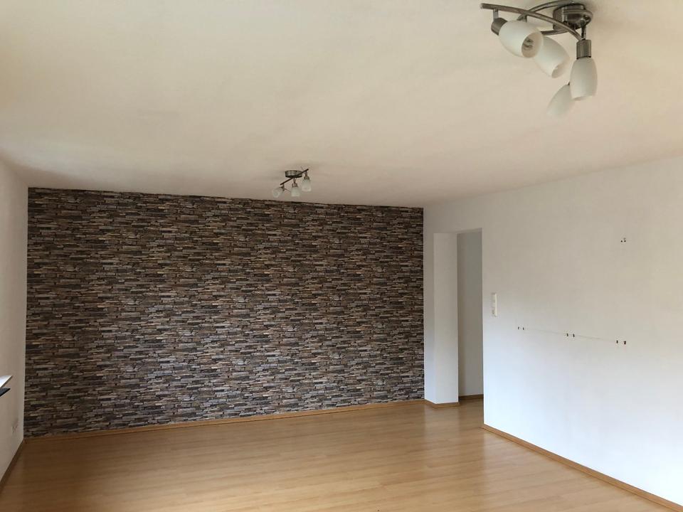 Thumbnail-Helle 2 ZKB Wohnung - VK-Geislautern, 2. OG